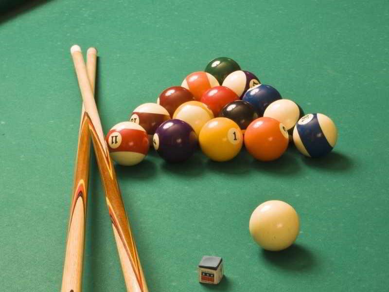 Hotel Vittoria Пезаро Экстерьер фото Pool balls