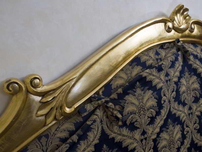 Hotel Vittoria Пезаро Экстерьер фото Detail of a Louis XV bed