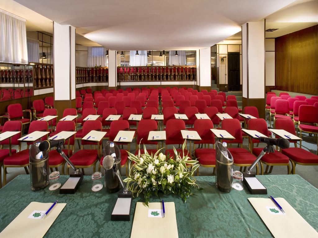 Hotel Vittoria Пезаро Экстерьер фото The main conference room