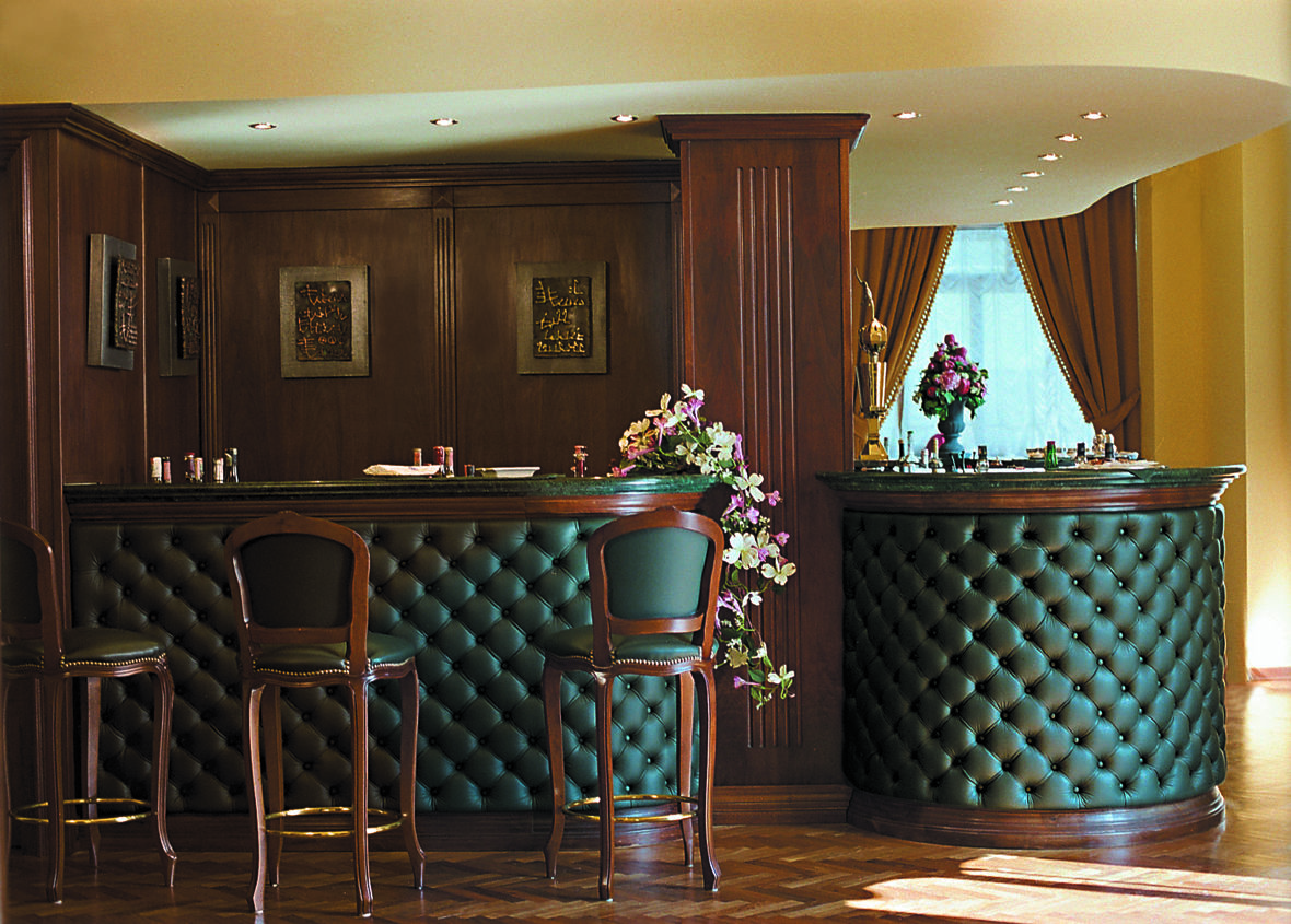 Hotel Vittoria Пезаро Ресторан фото A bar in a hotel